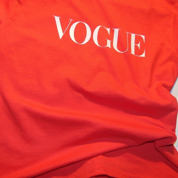 NWT Vogue tshirt - Picture 3 of 3